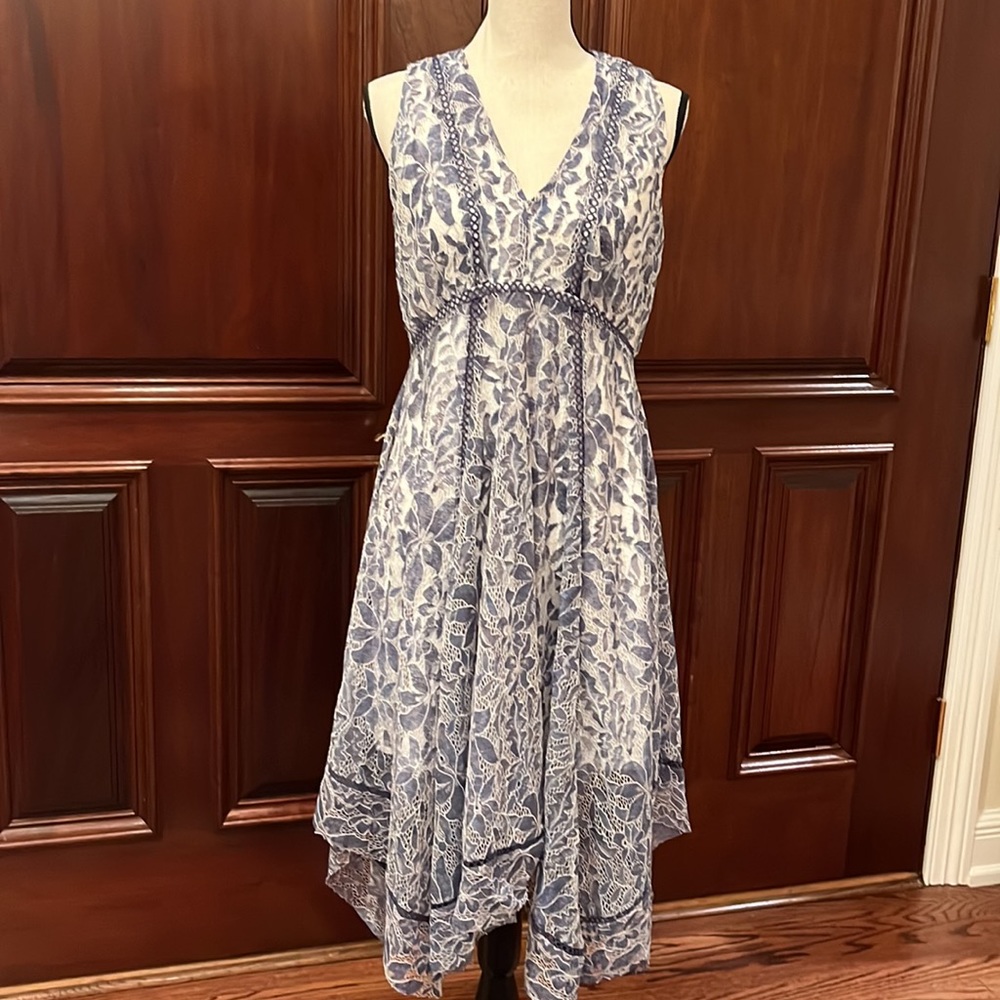 Beautiful Denim Blue & White Lace Dress with Handkerchief Hem - Size 8 -…
